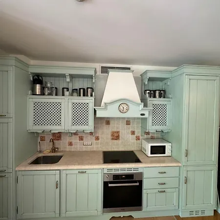 в лозенец, Oasis And Lozenets