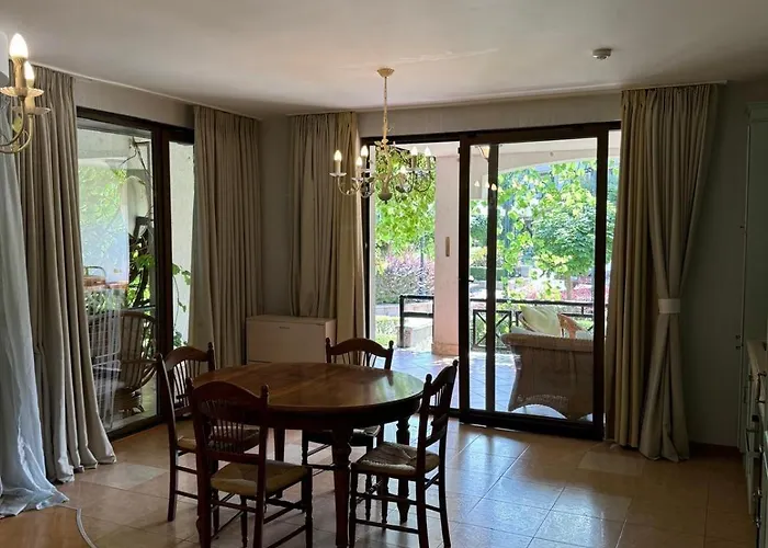 в лозенец, Oasis And Appartement Lozenets