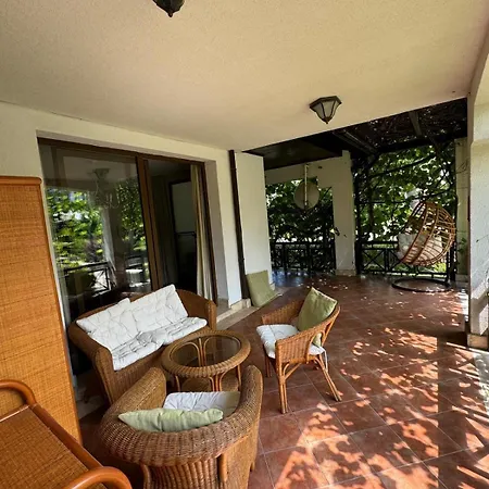 アパート в лозенец, Oasis And *